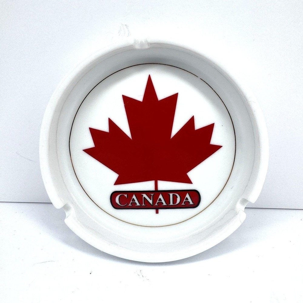 Vintage Canada Maple Leaf Ceramic Ashtray Red White‎ Souvenir Tobacciana 6 Inch
